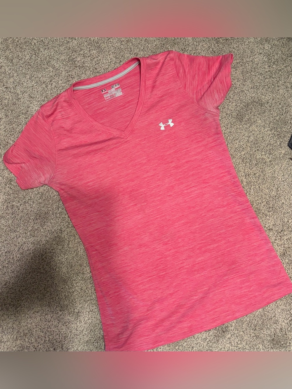 Under Armour Women’s Heathered 2 V-Neck Performance Tee plus purple tank Med